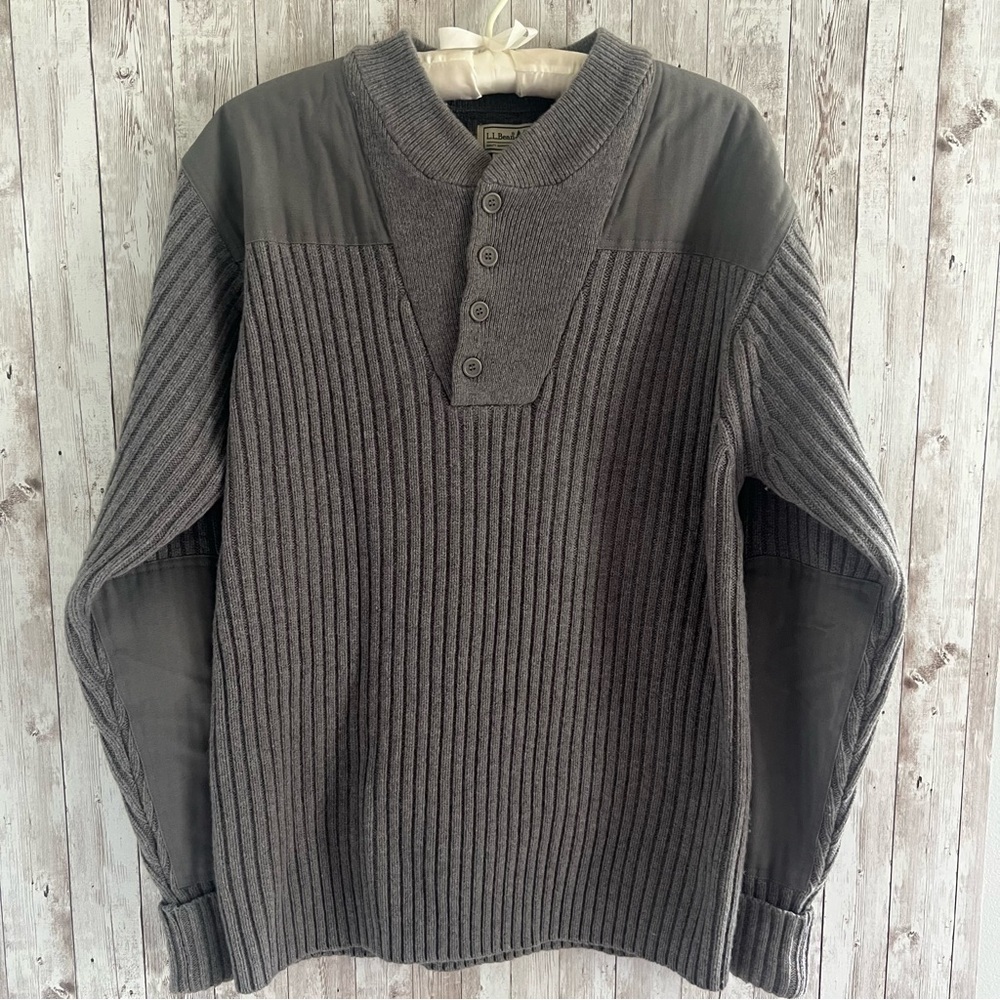 L.L. Bean Men's Wool Commando Henley Charcoal Crewneck Sweater Large